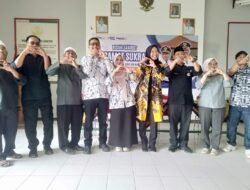 Suasana Haru menyelimuti acara pisah sambut Camat Sukra