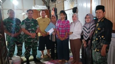 TNI Peduli, Dandim Indramayu Serahkan Bantuan Untuk Siswi Pengidap Tumor Lutut