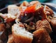 Tahu Gejrot : Dari Pikulan Jalanan ke Ikon Wisata Kuliner Cirebon