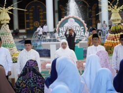 Sentuhan Spiritual Jelang Ramadan, Khofifah Ajak Masyarakat “Menata Hati” di Al-Akbar Surabaya