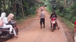 Polsek Cimaragas Monitoring Longsor di Raksabaya, Pastikan Penanganan Cepat dan Akses Jalan Aman