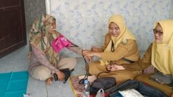 Demi Berikan Layanan Kesehatan, Pustu Kedungwungu Tetap Buka Meski Harus Ngampar