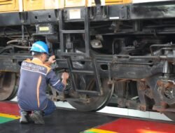 KAI Daop 7 Madiun Intensifkan Perawatan Lokomotif dan Kereta Jelang Angkutan Lebaran 2026
