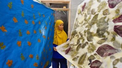 Saat Daun Kelor Mengubah Nasib: Kisah Ibu-Ibu Kepulungan Menjahit Harapan