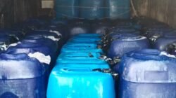 One Way Soreang Bongkar Aksi Peredaran Tuak Ilegal, Mobil Box Berisi 1.500 Liter Miras Diamankan Polisi