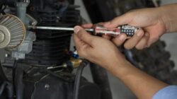 Gas Ditarik Tapi Motor Tersendat? Kenali Penyebab Motor Brebet dan Cara Mengatasinya