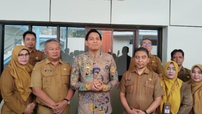 Harapan Baru dari RSUD Indramayu, Warga Ikuti Screening Operasi Katarak Bersama Lucky Hakim