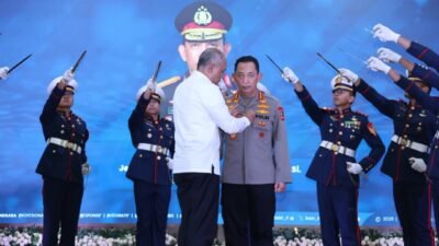 Kapolri Terima Penghargaan Adhi Bhakti Senapati dari BSSN